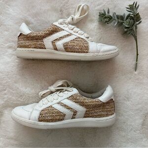 Dolce Vita | EUC - Neo Arrow Court Sneakers - Size 7.5